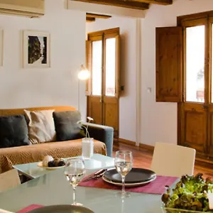 Ripoll Apartment