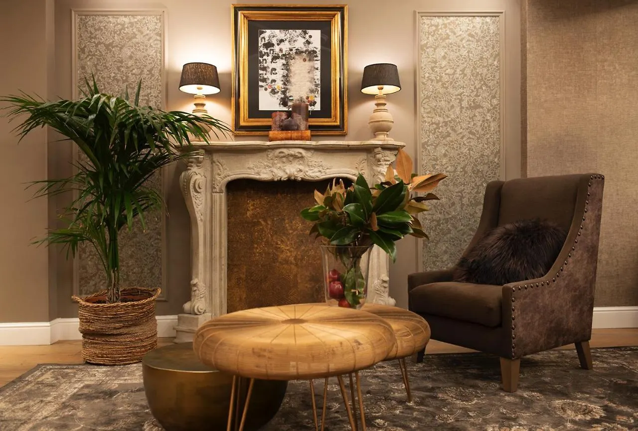 ***  Acta Splendid Hotel Barcelona Spain