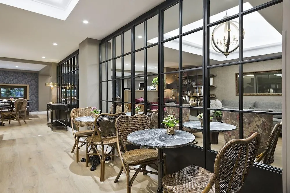 Acta Splendid Hotel Barcelona 3*,