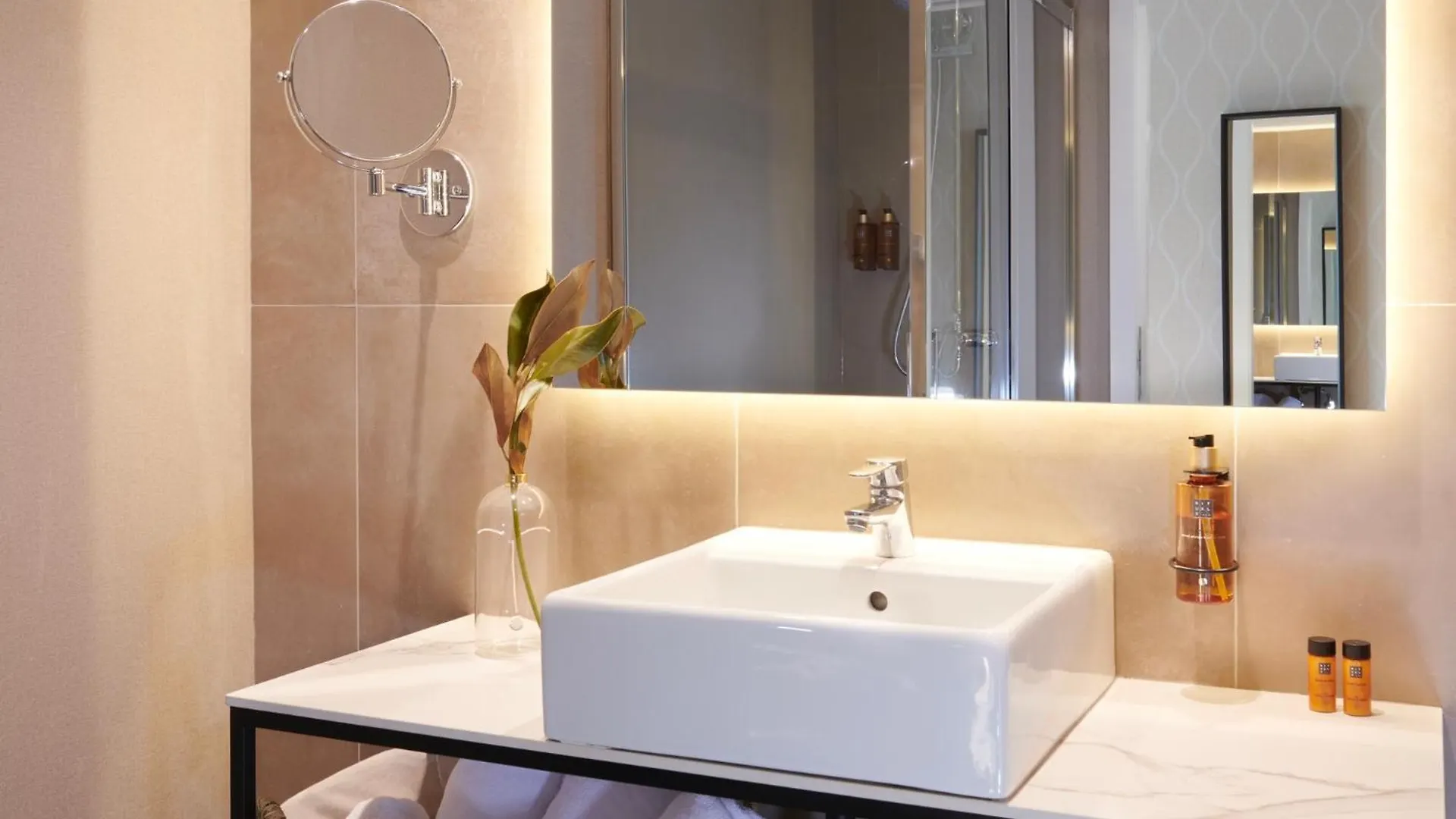 Acta Splendid Hotel Barcelona